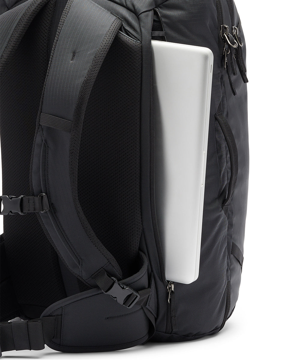 Cotopaxi Black