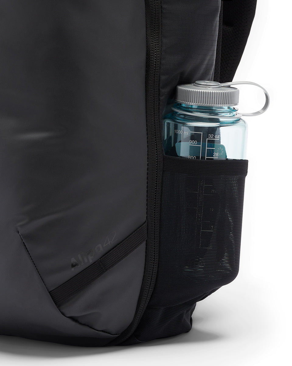 Cotopaxi Black
