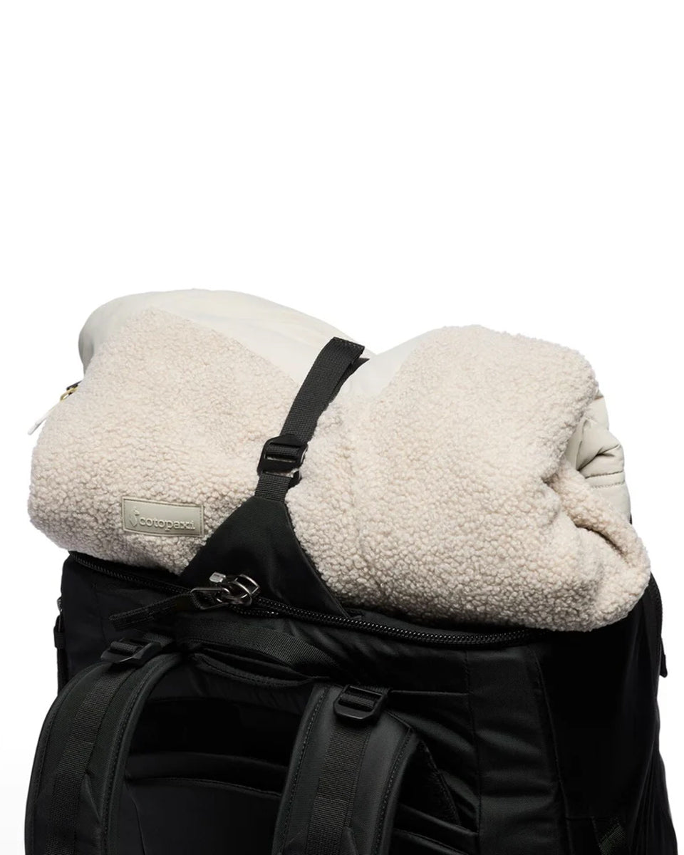 Cotopaxi Black